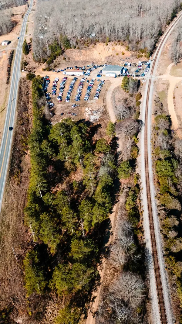13800 US Highway 70 #E, Mc Ewen, TN 37101