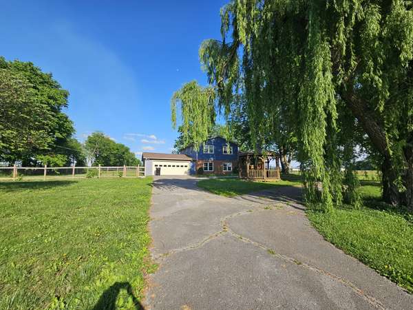 11885 Palmyra Rd, Oak Grove, KY 42262