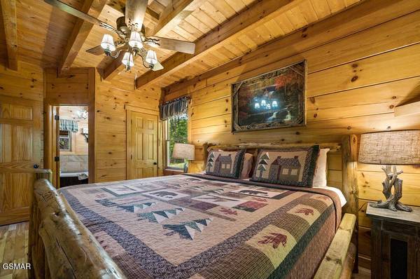 1728 Scenic Woods Way #BEARPAWHIDEAWAY, Sevierville, TN 37876