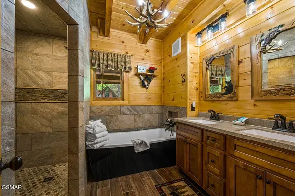 1728 Scenic Woods Way #BEARPAWHIDEAWAY, Sevierville, TN 37876