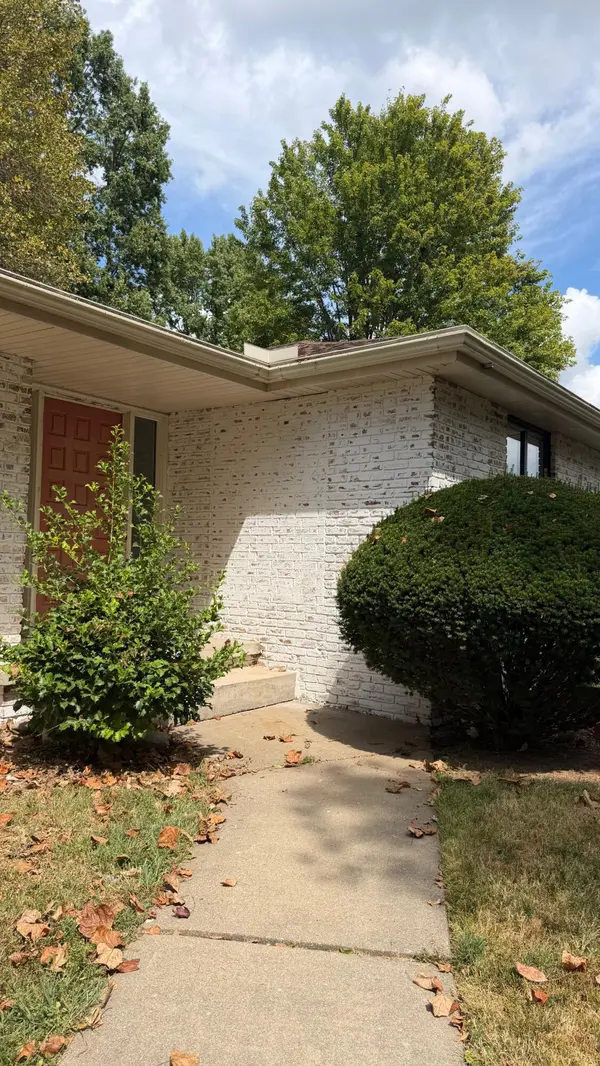 2717 S Melrose AVE, Springfield, MO 65804