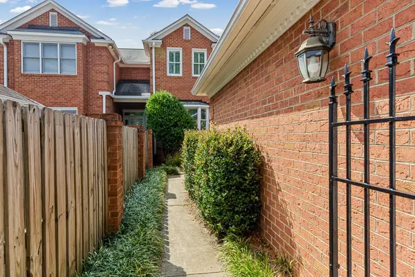 102 Country Club CT, Spartanburg, SC 29302