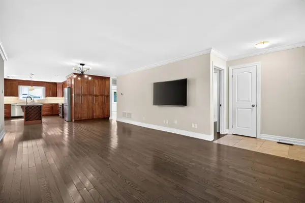 1130 Halliday AVE, Mississauga, ON L5E 1P9