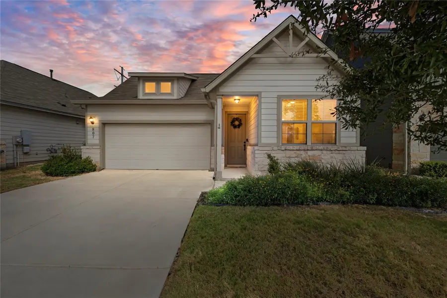 807 Gray Fox LOOP, Hutto, TX 78634