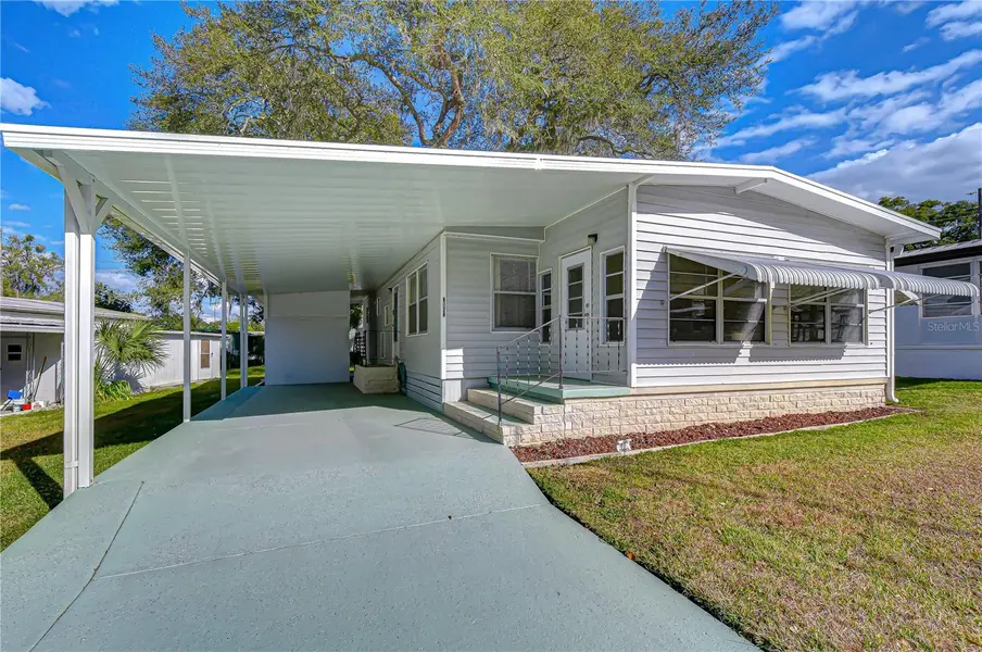 6128 RIDGEWOOD DR, Zephyrhills, FL 33542