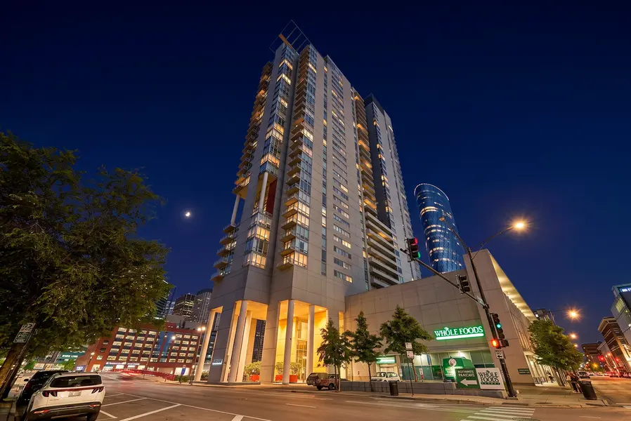 737 W Washington BLVD #904, Chicago, IL 60661