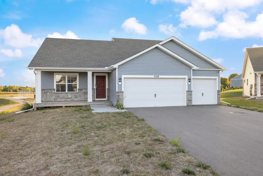 5124 Mustang CIR, Woodbury, MN 55129