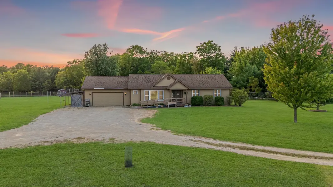 801 SIMON ST, Wild Rose, WI 54984