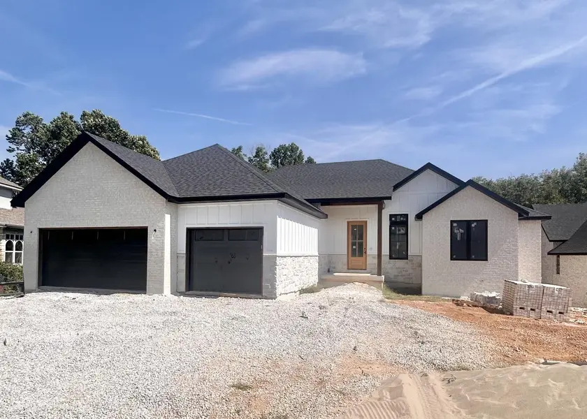 5904 S Clay AVE, Springfield, MO 65810