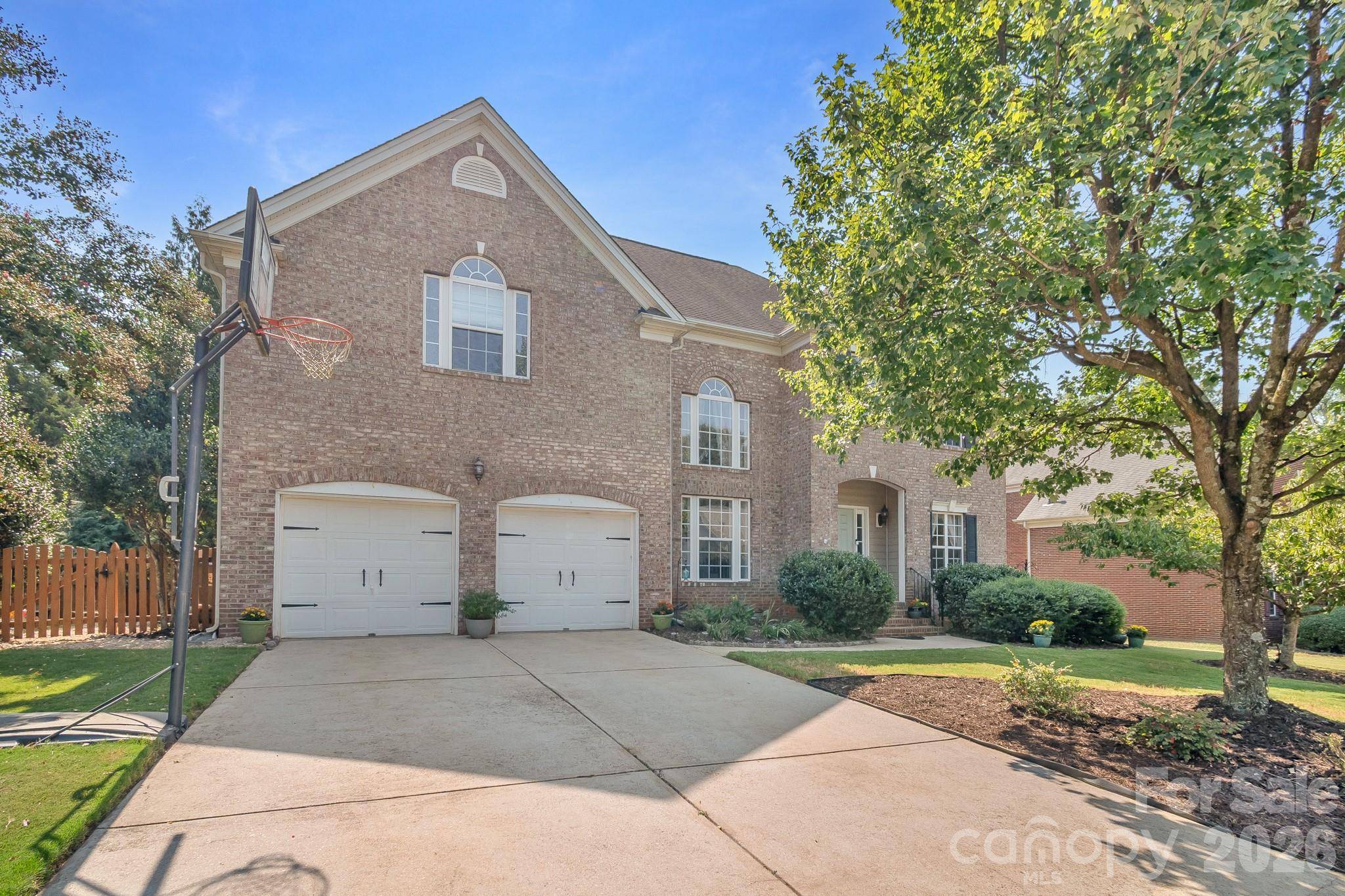 402 Deercross LN, Waxhaw, NC 28173