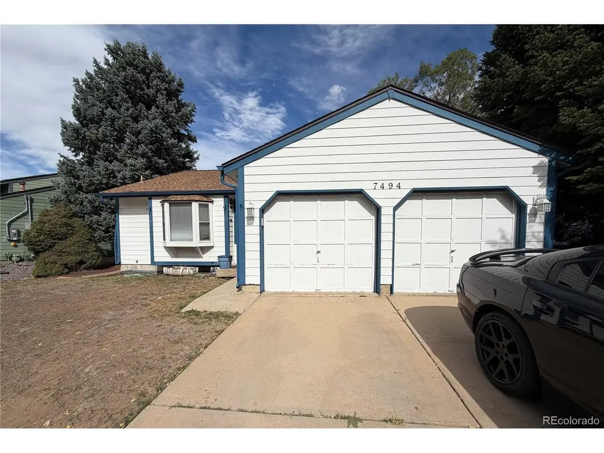 7494 N Benton St, Arvada, CO 80003
