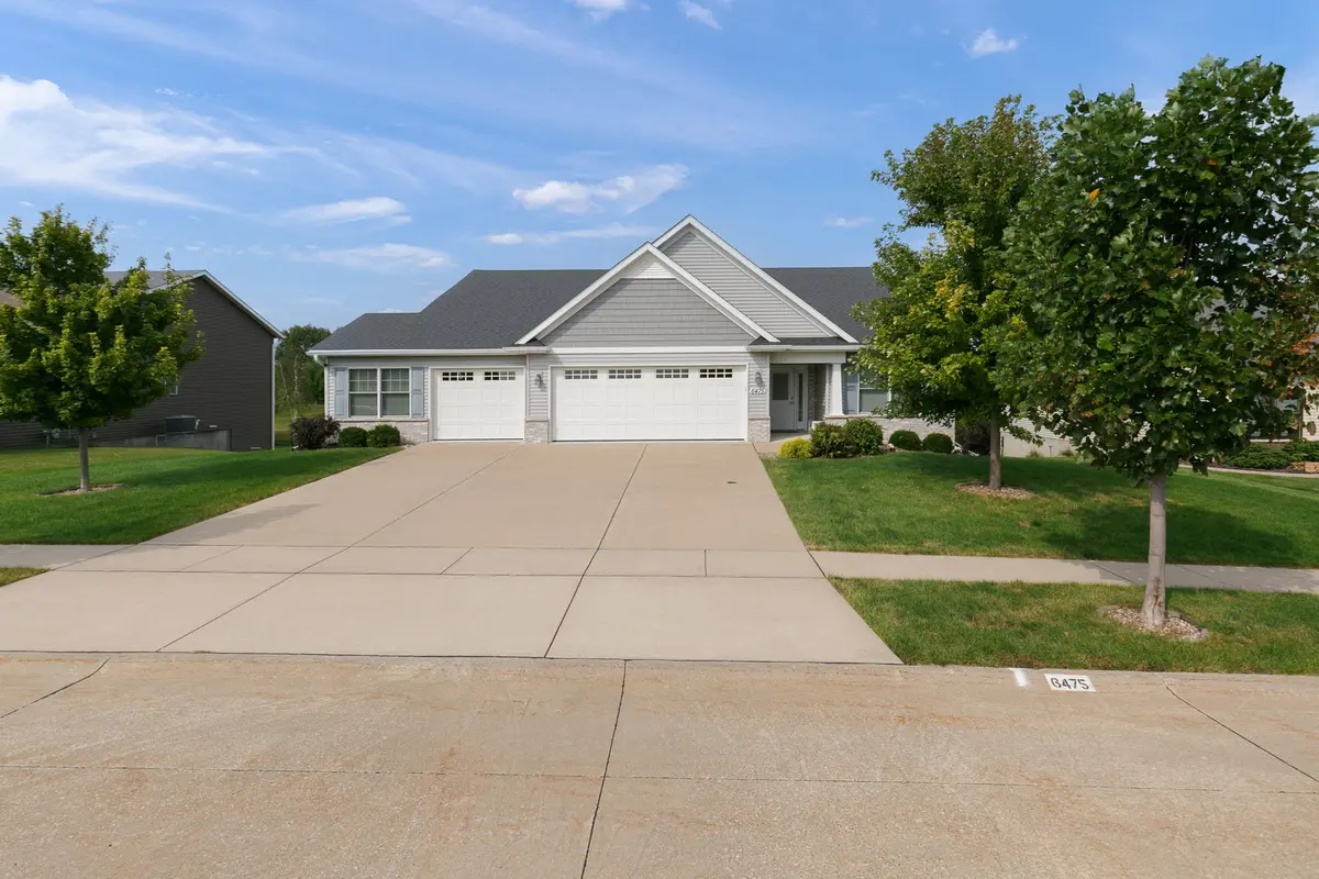 6475 Fairhaven RD, Davenport, IA 52807