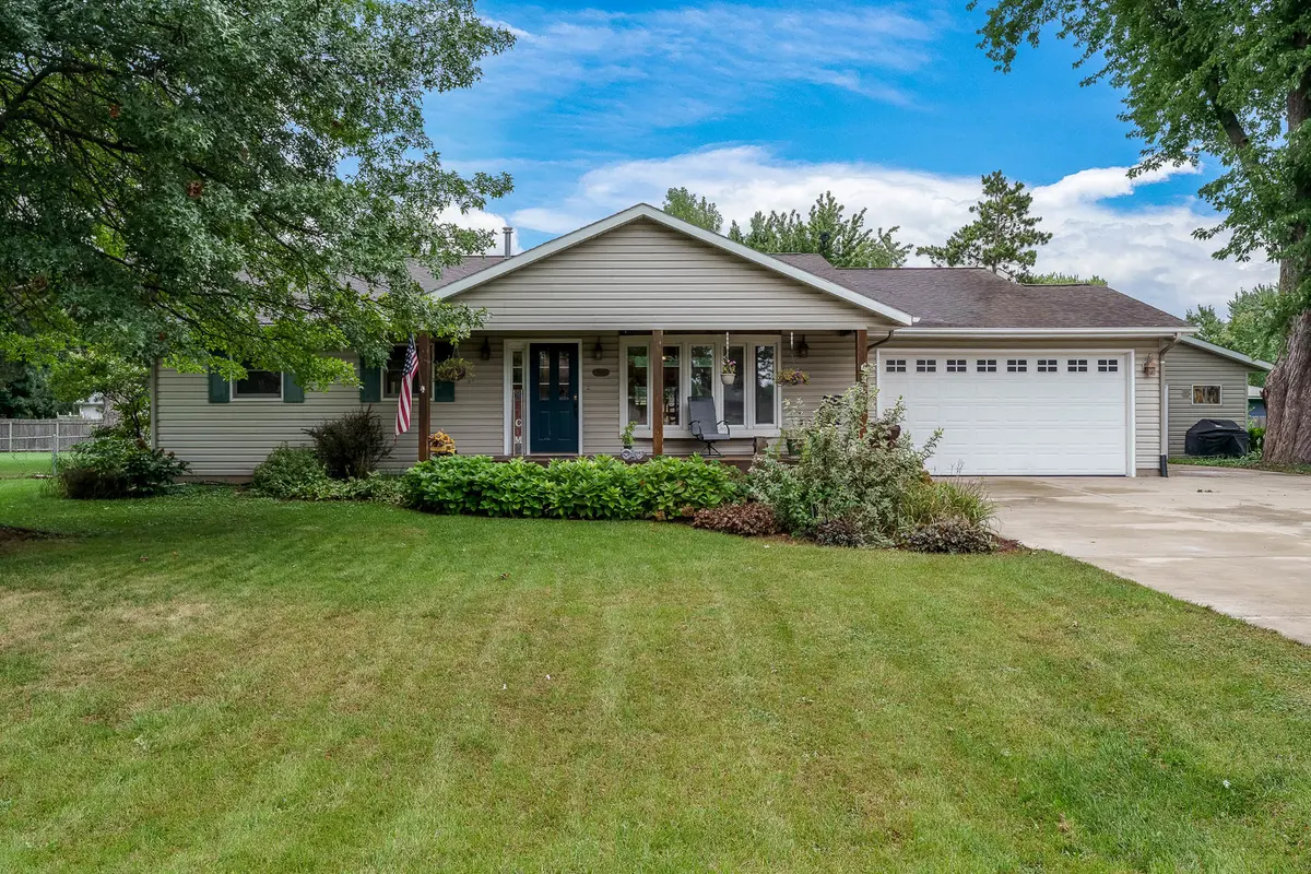 5810 VESPER DR, South Beloit, IL 61080