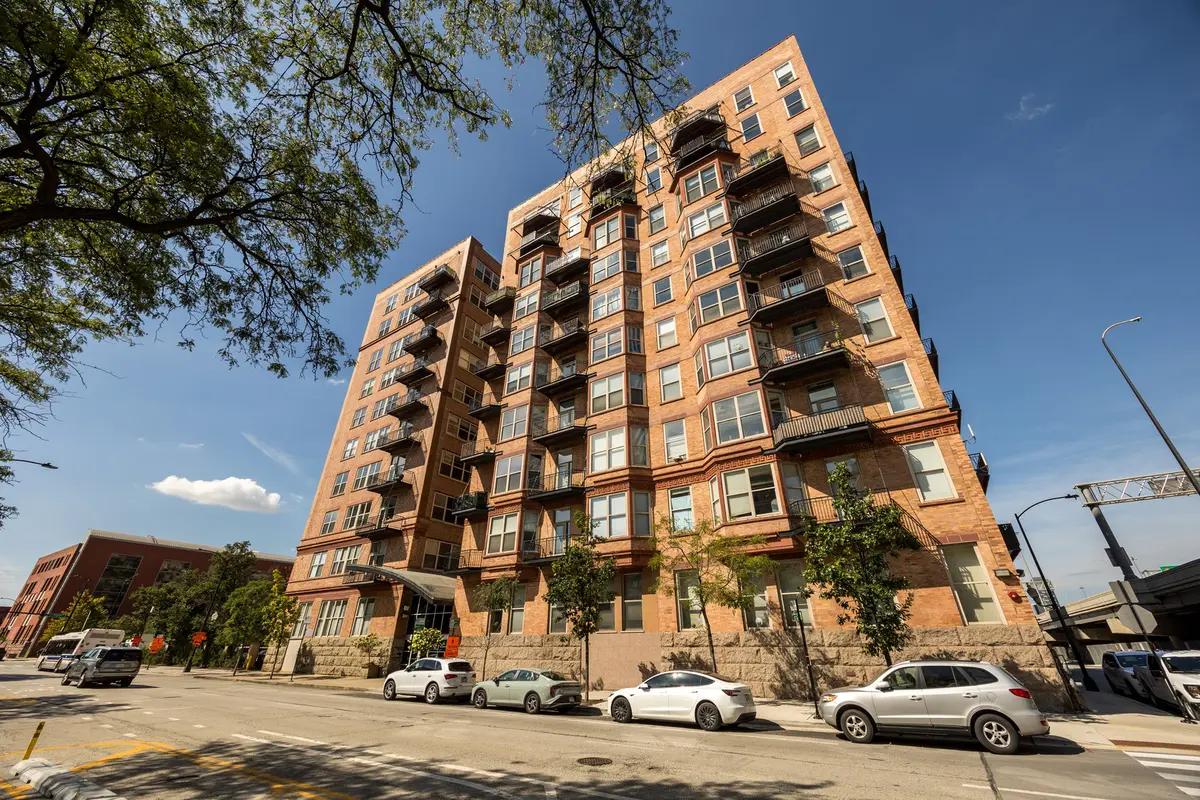 500 S Clinton ST #242, Chicago, IL 60607