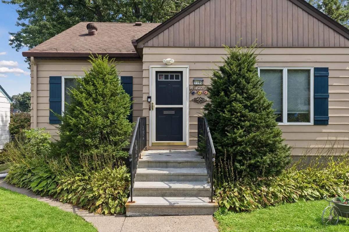 1190 Ottawa AVE, West Saint Paul, MN 55118