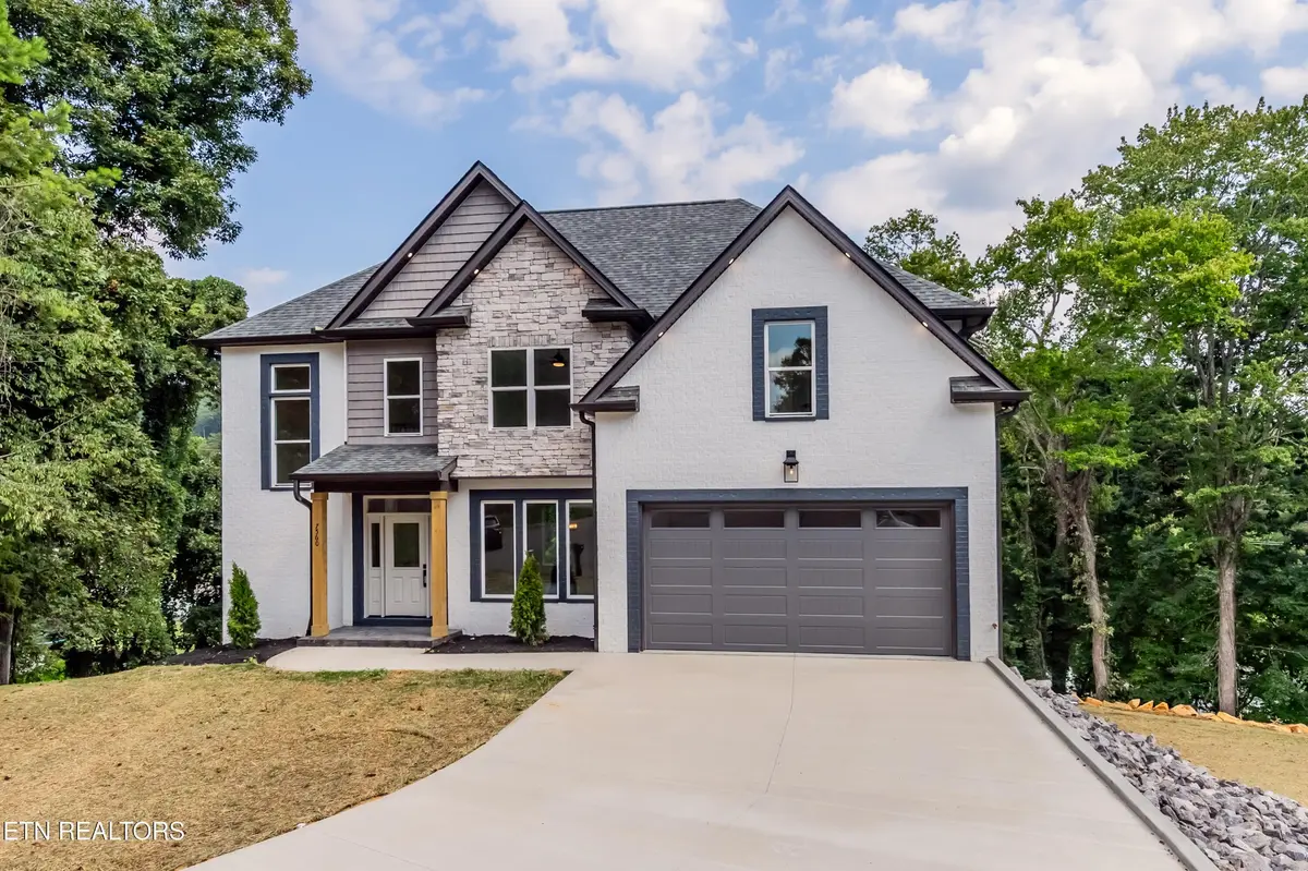 7560 Christin Lee Circle, Knoxville, TN 37931