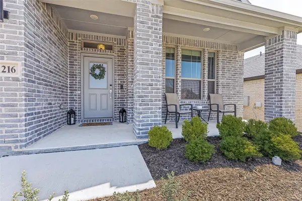 1216 Nuevo Rancho Lane, Fort Worth, TX 76052