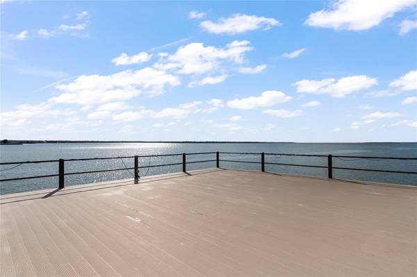 241 Loon Bay Drive, Gun Barrel City, TX 75156