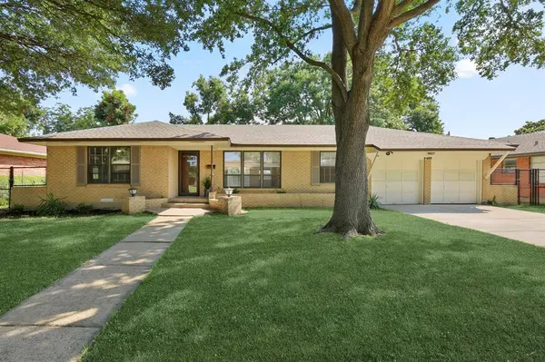 2422 Mockingbird Lane, Garland, TX 75042