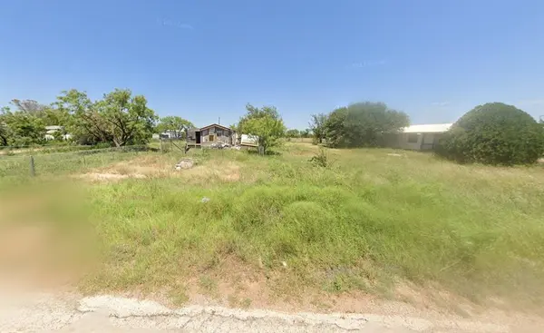 739 Cecil Terrace, Tye, TX 79603