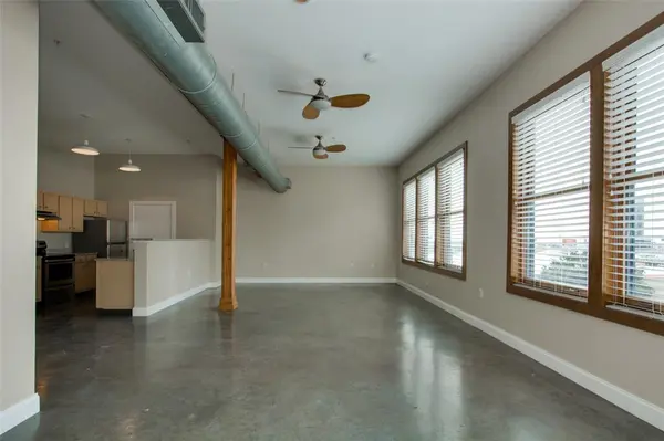 2502 Live Oak Street #336, Dallas, TX 75204