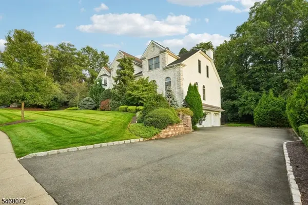 16 Apple Ln, Wayne Twp., NJ 07470