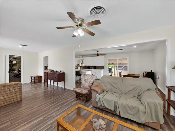 1205 W Haynie ST, Llano, TX 78643