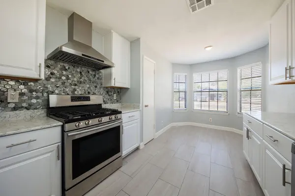 808 Primrose LN, Cedar Park, TX 78613