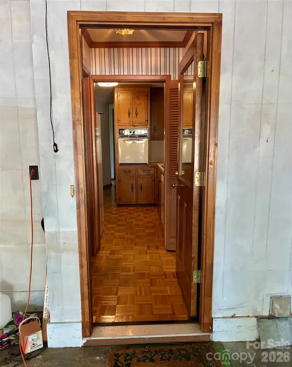 116 White Dogwood LN, Statesville, NC 28625