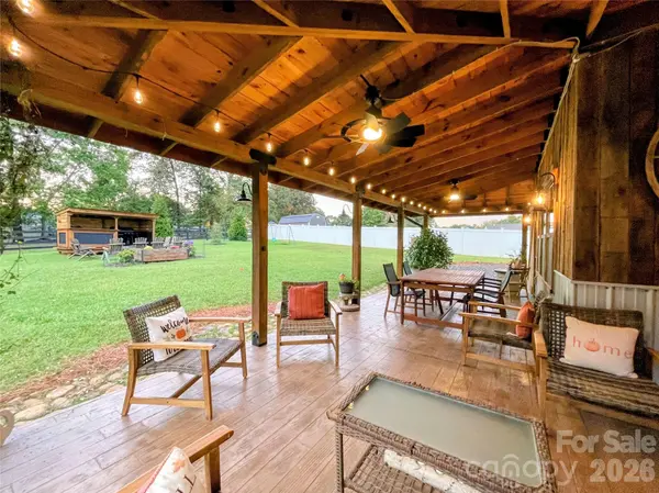 120 Dublin CT, Statesville, NC 28677