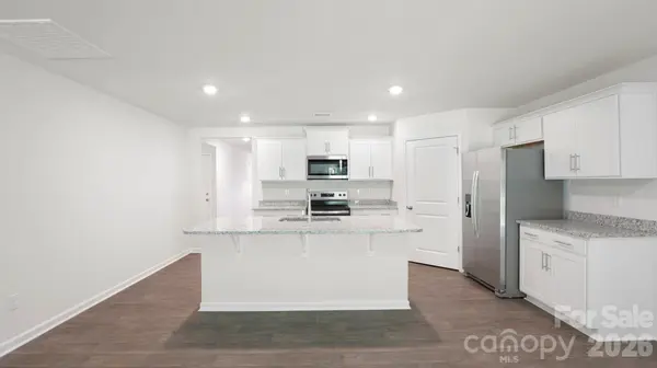216 Hyder Ridge RD, Asheville, NC 28804