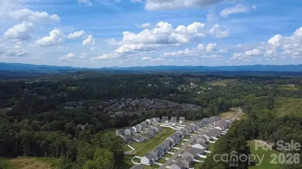 216 Hyder Ridge RD, Asheville, NC 28804
