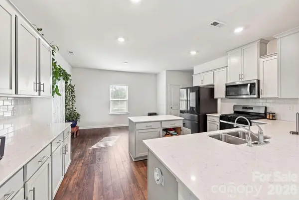 10730 Tuff LN, Davidson, NC 28036