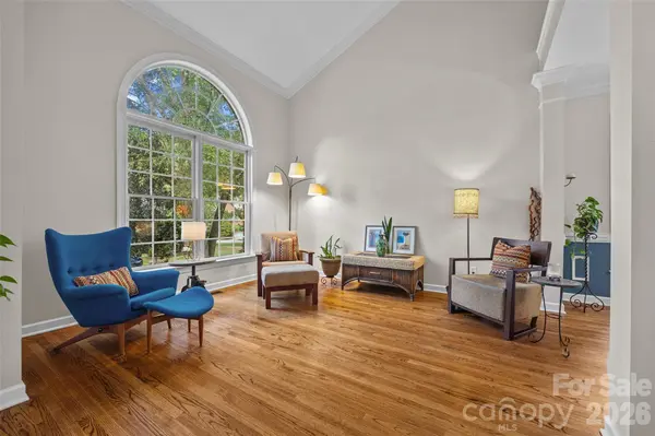 919 Thorn Ridge LN, Lake Wylie, SC 29710