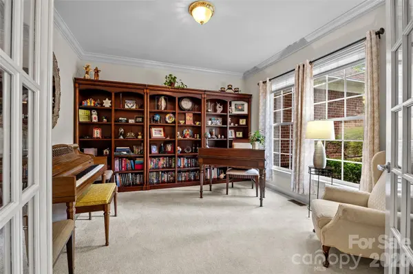 919 Thorn Ridge LN, Lake Wylie, SC 29710