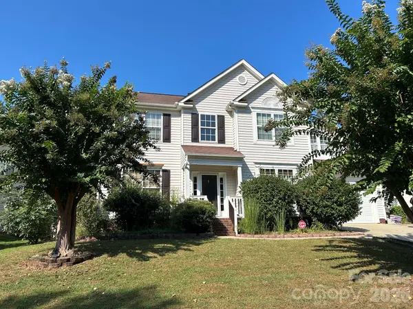 12116 Mountainside LN, Charlotte, NC 28278