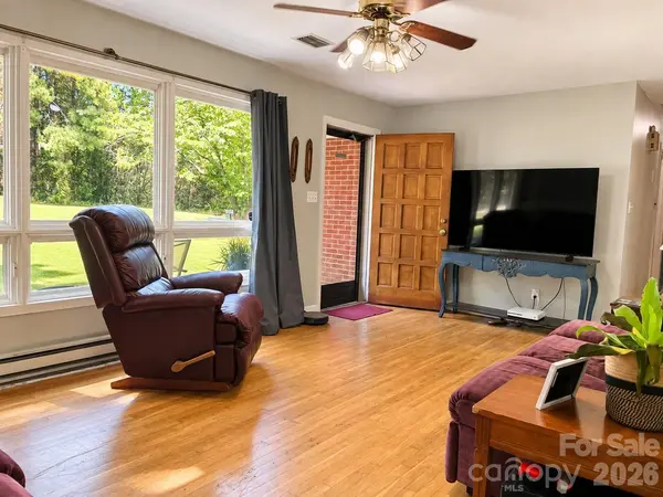 1270 Amherst RD, Morganton, NC 28655