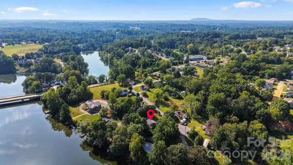 17-G Lake ST, Granite Falls, NC 28630