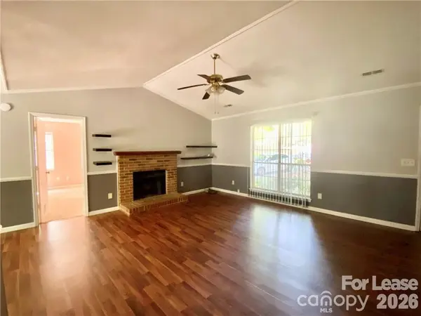 3914 Aster DR, Charlotte, NC 28227