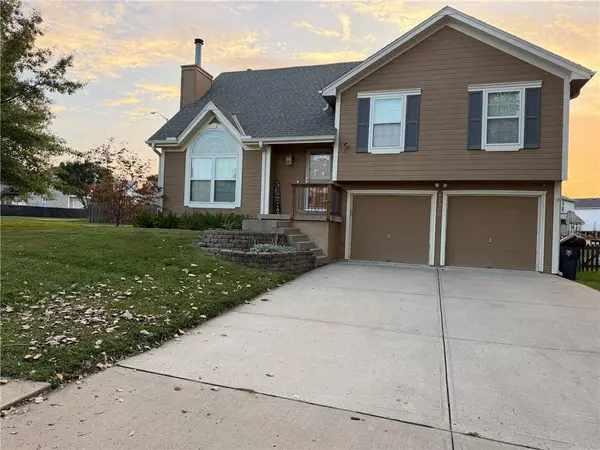 11200 N Lewis AVE, Kansas City, MO 64157