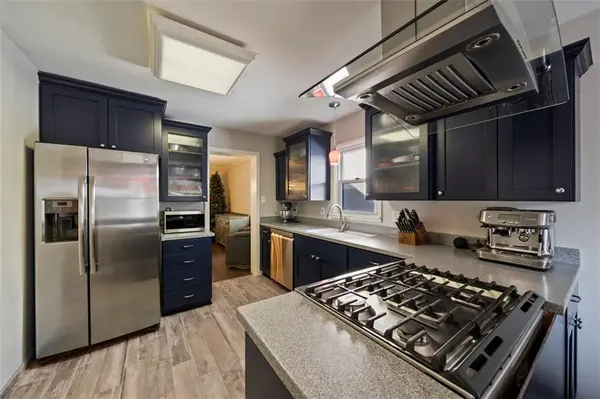 7411 Campbell ST, Kansas City, MO 64131