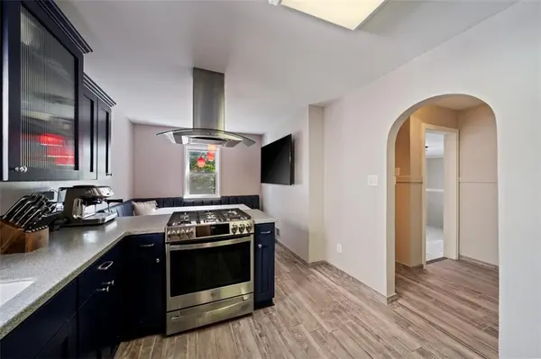 7411 Campbell ST, Kansas City, MO 64131