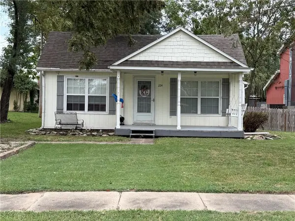 224 E 3rd ST, Adrian, MO 64720