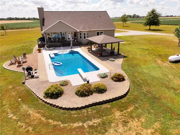 672 SW 15th LN, Liberal, MO 64762