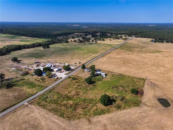 11795 SE TT HWY, Osceola, MO 64776