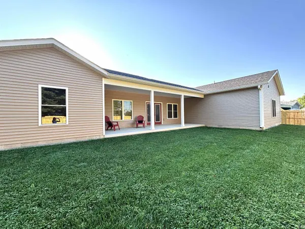 534 Dogwood E CT, Spencer, IN 47460