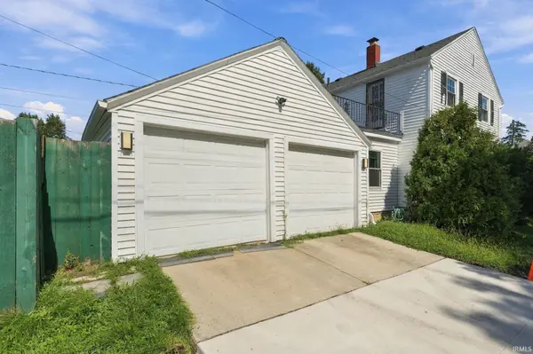 3226 Bowser AVE, Fort Wayne, IN 46806-3749