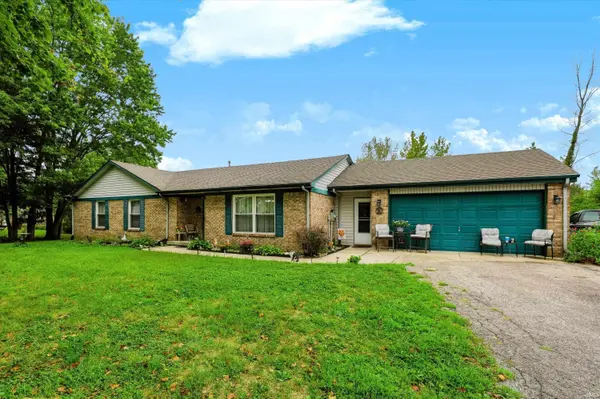 5311 W 300 ***, New Palestine, IN 46163