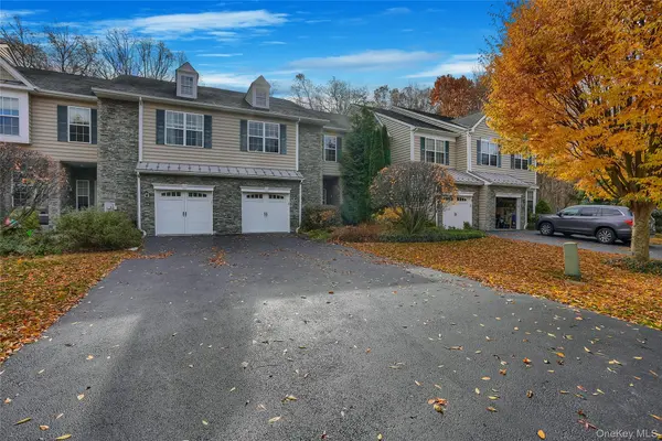 834 Huntington DR, Fishkill, NY 12524