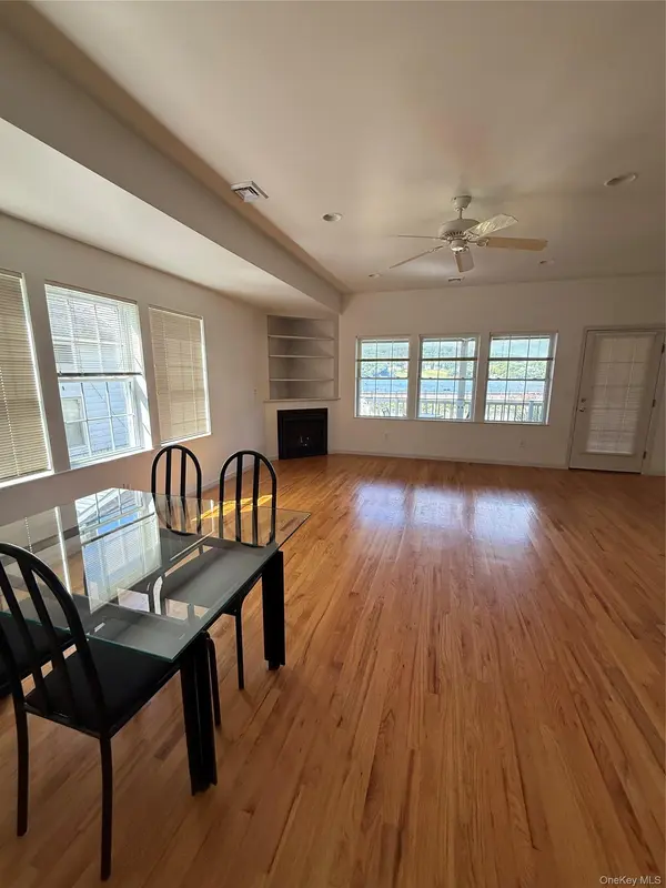 4 Landings View, Hyde Park, NY 12538